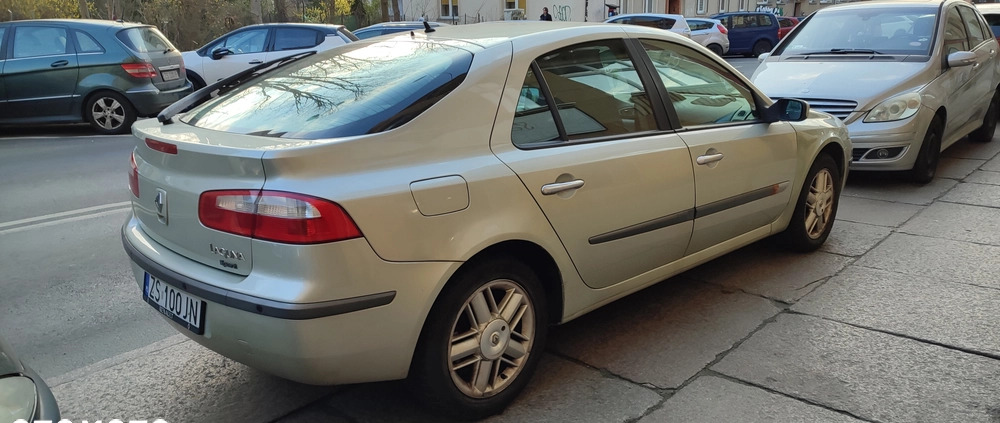 Renault Laguna cena 4500 przebieg: 231000, rok produkcji 2003 z Szczecin małe 37